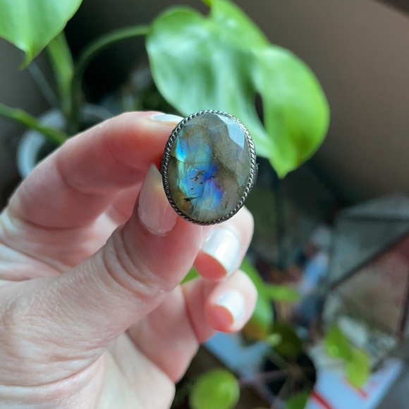 Baroni | Labradorite .925 Silver Ring | O/S - Picture 3 of 17